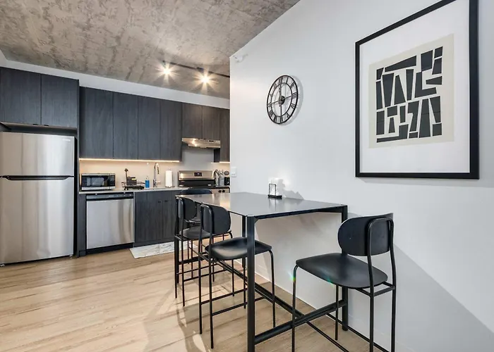 South Loop Rooftop With In And Out Parking 5 *